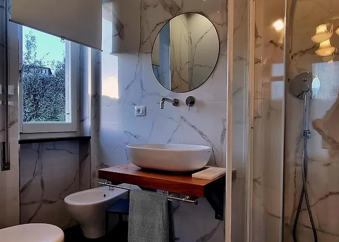 Πανσιόν Gli Amici Di Carla Λα Σπέτσια